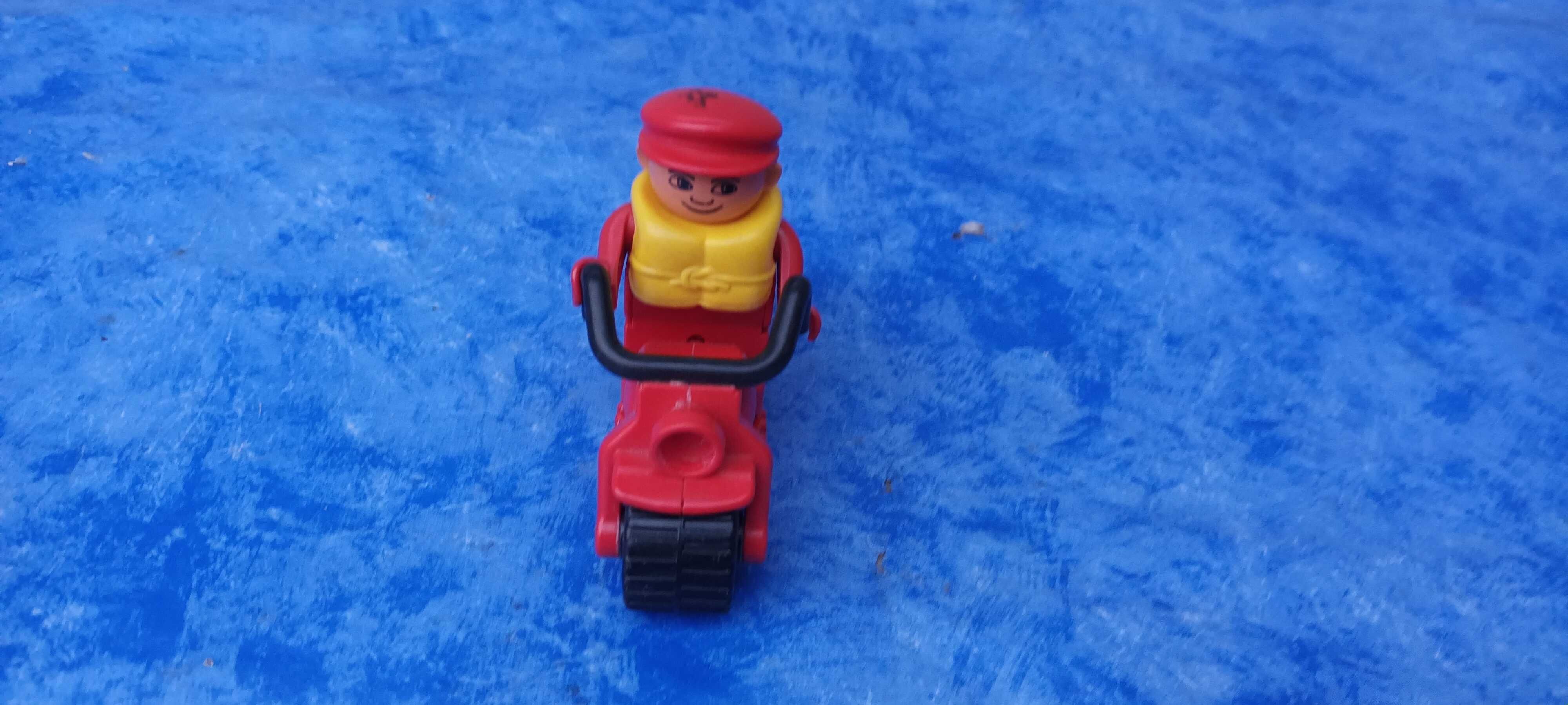 Lego Duplo | mini scooter + personaj | 10*3*9 cm