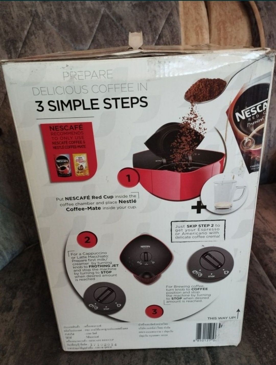 Кофемашинка Nescafe red mug coffee machine.