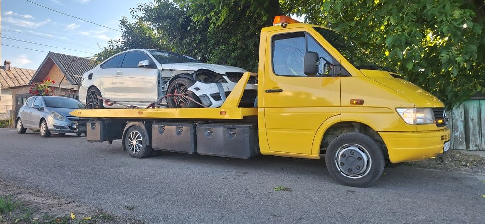 Tractări auto Suceava 24/7