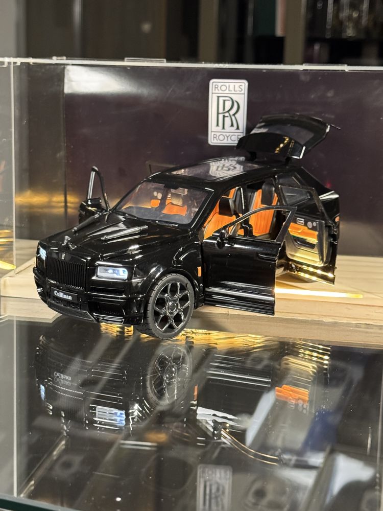 Rolls Royce Cullinan 1:20