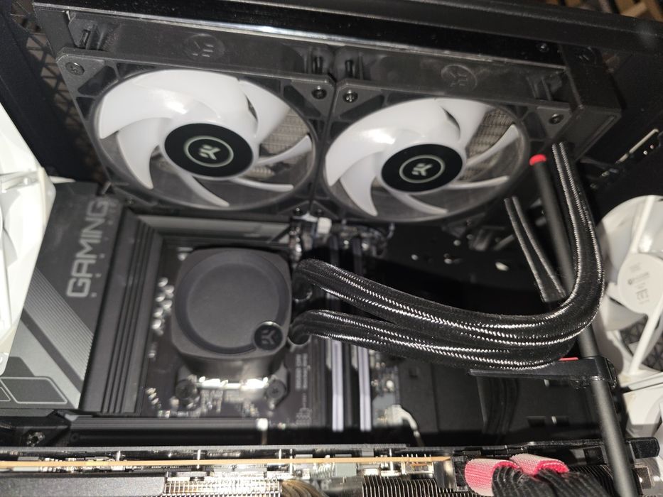 PC Ryzen 9 7900x3d + 7900xtx