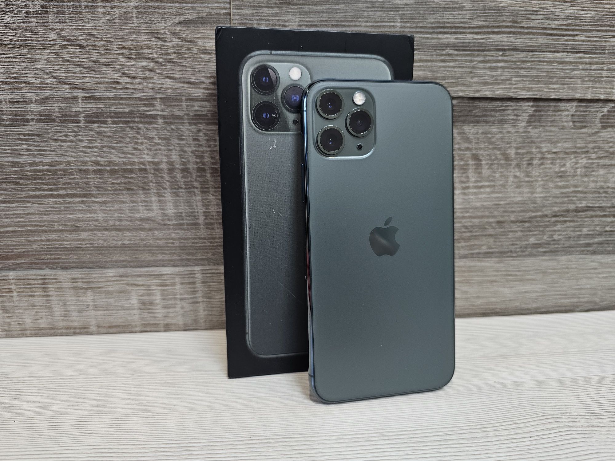 Iphone 11 pro 256 гб Midnight Green