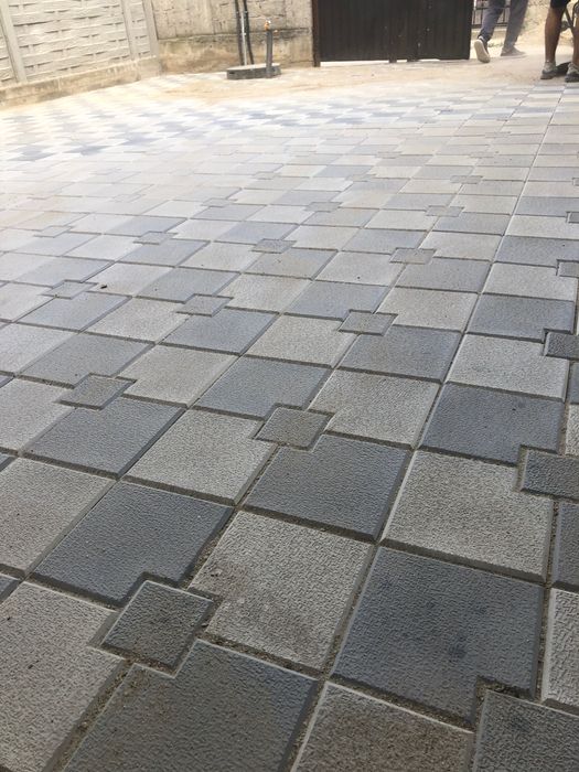 Pavaj pavele borduri pentru Gradina. Modele antiderapante