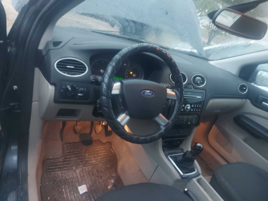 Форд фокус на части