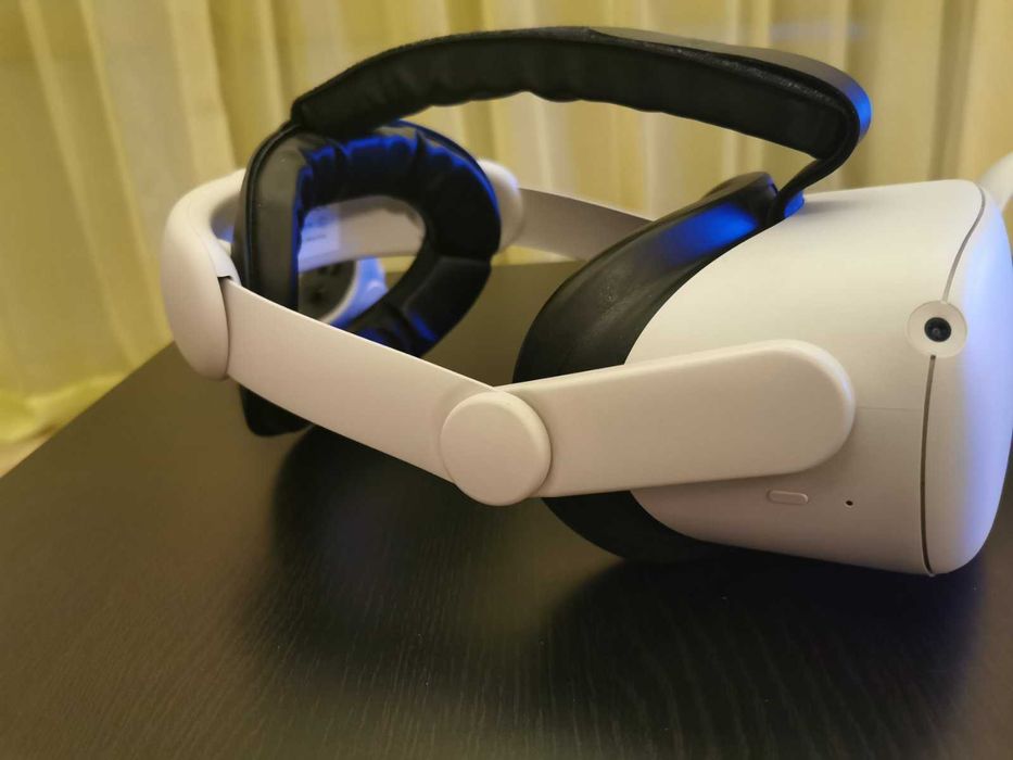 Продавам Oculus quest 2