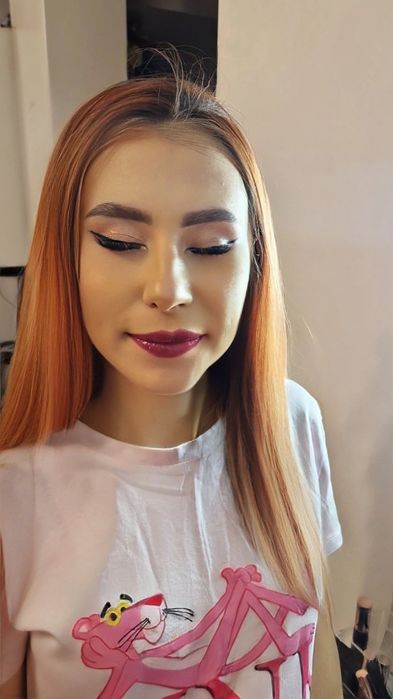 Machiaj profesional 150 lei