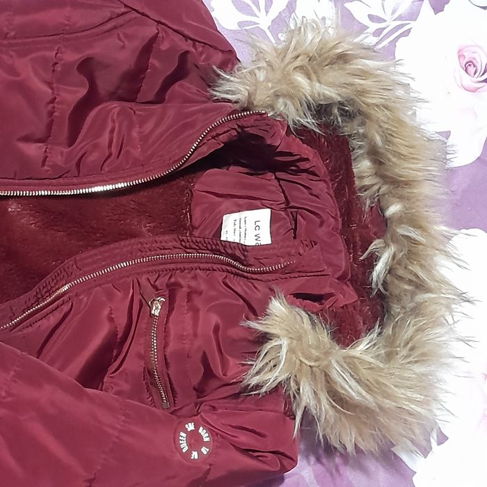 Топло бордо зимно яке 11-12 години