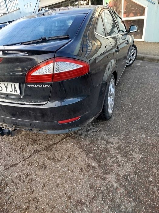 Vând Ford Mondeo