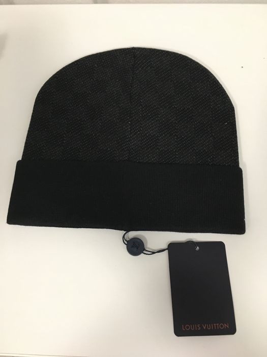 Caciula Louis Vuitton