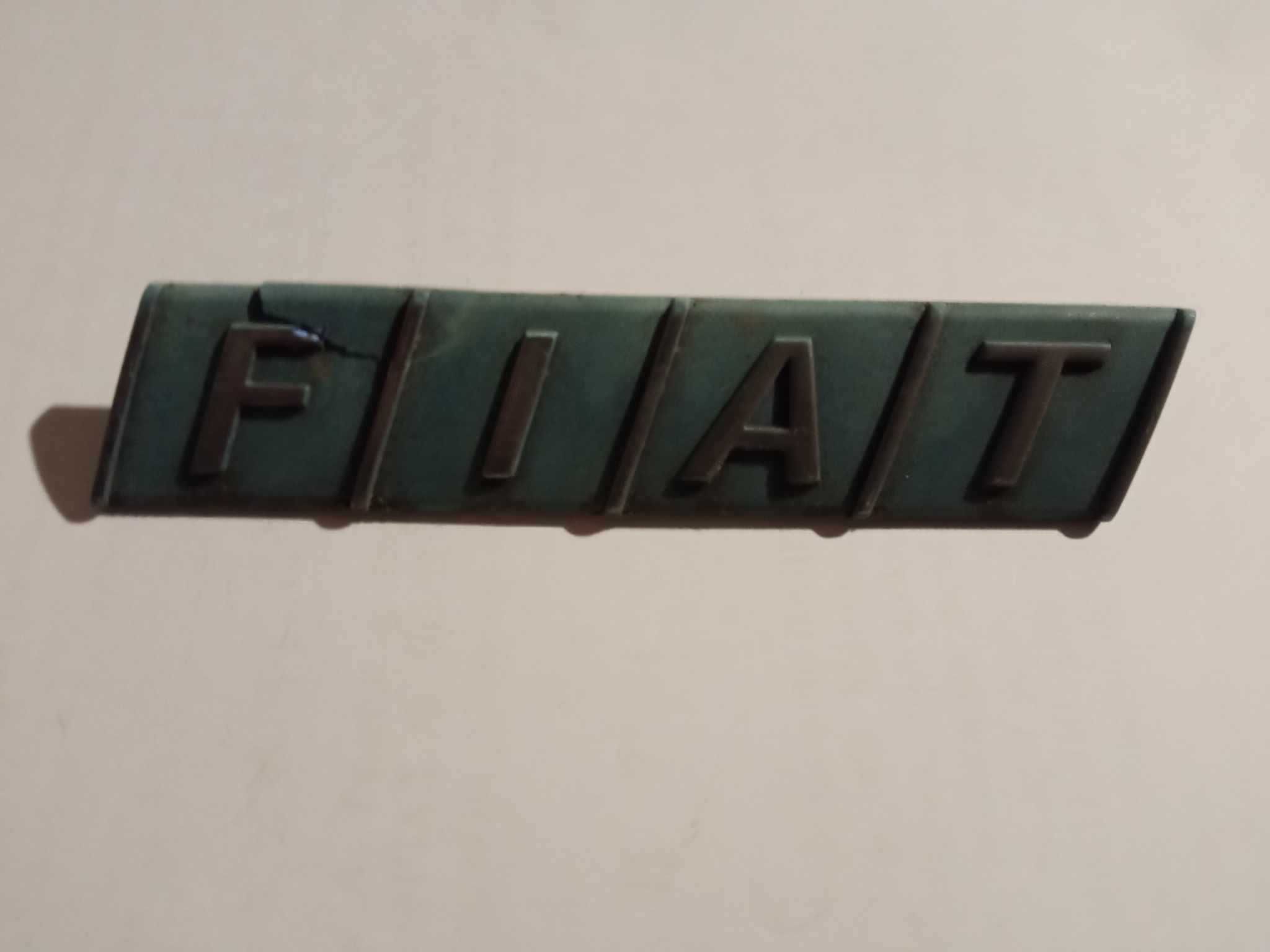 Емблеми VW, Renault, Fiat