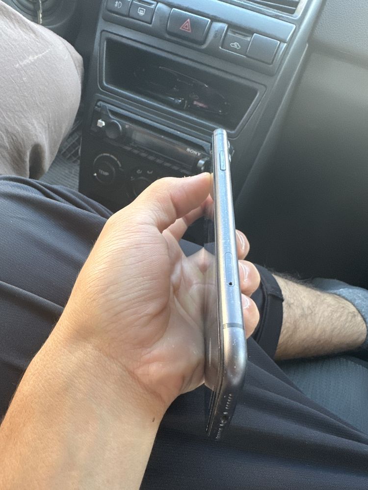 Iphone 11 сатылады