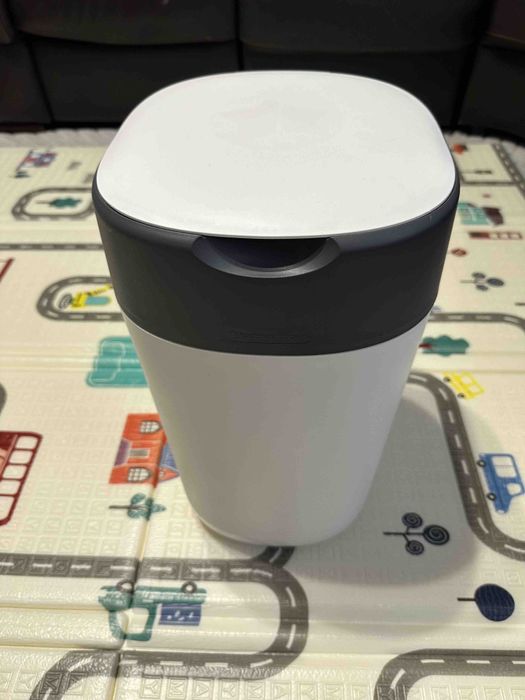 Кош за мръсни пелени Tommee Tippee twist & click
