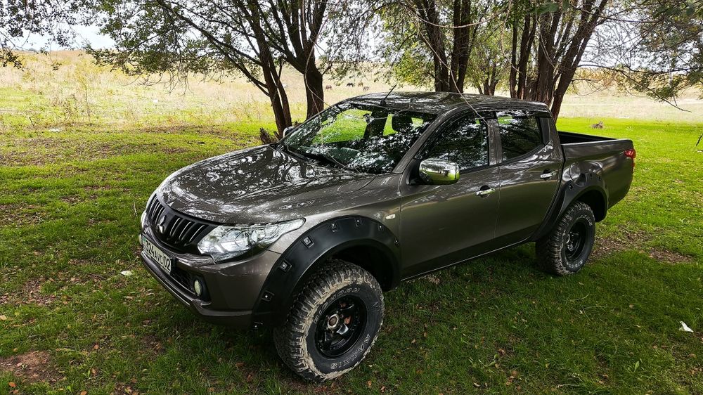 Mitsubishi l200 5g