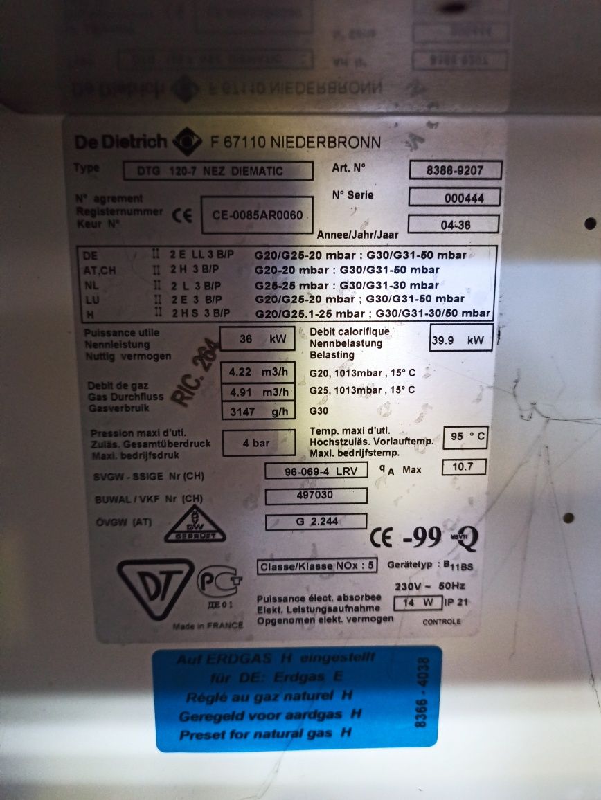 Настолен чугунен газов котел De Dietrich 120 36kw