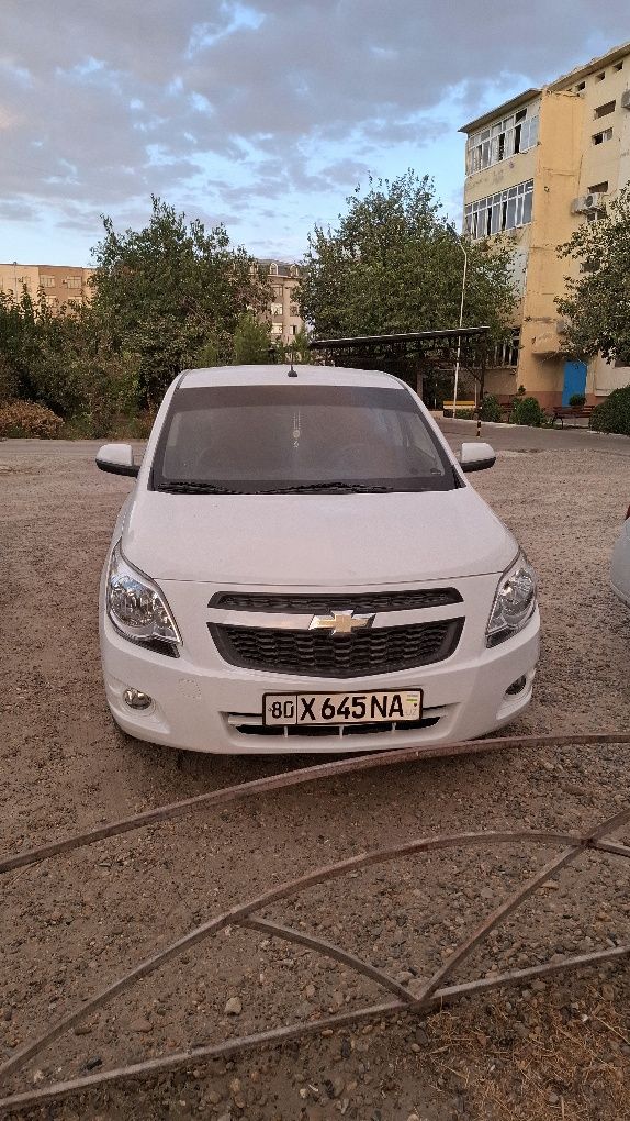 Продаю свой автомобиль Кобальт