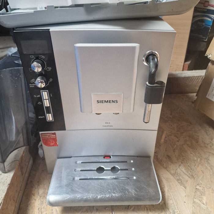 Dezmembrez expresor de cafea automat Siemens eq5