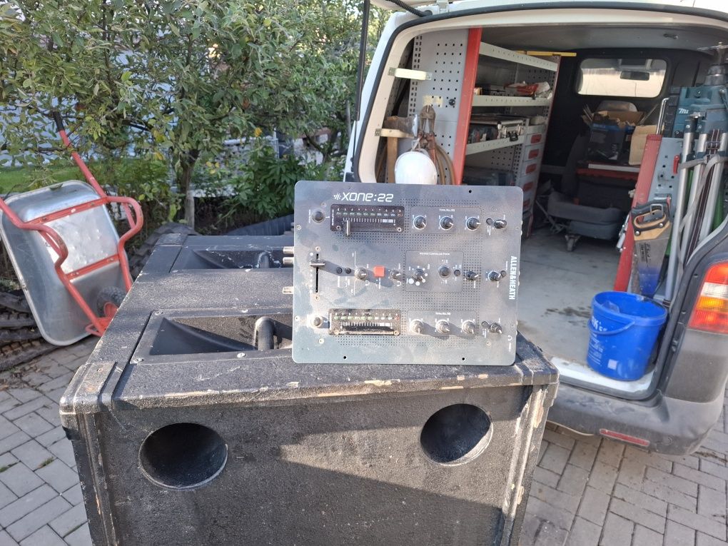 Boxe. Party sí amplificator+ dj mixer