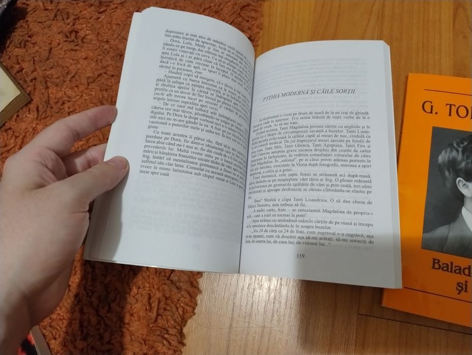 Colecție de 3 cărți esențiale pentru studiul literaturii române