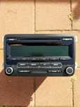 Cd player original Volkswagen 2011
