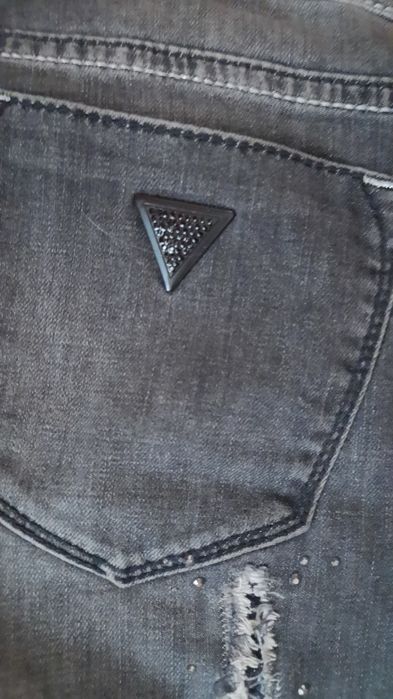 blugi femei Guess marime 31