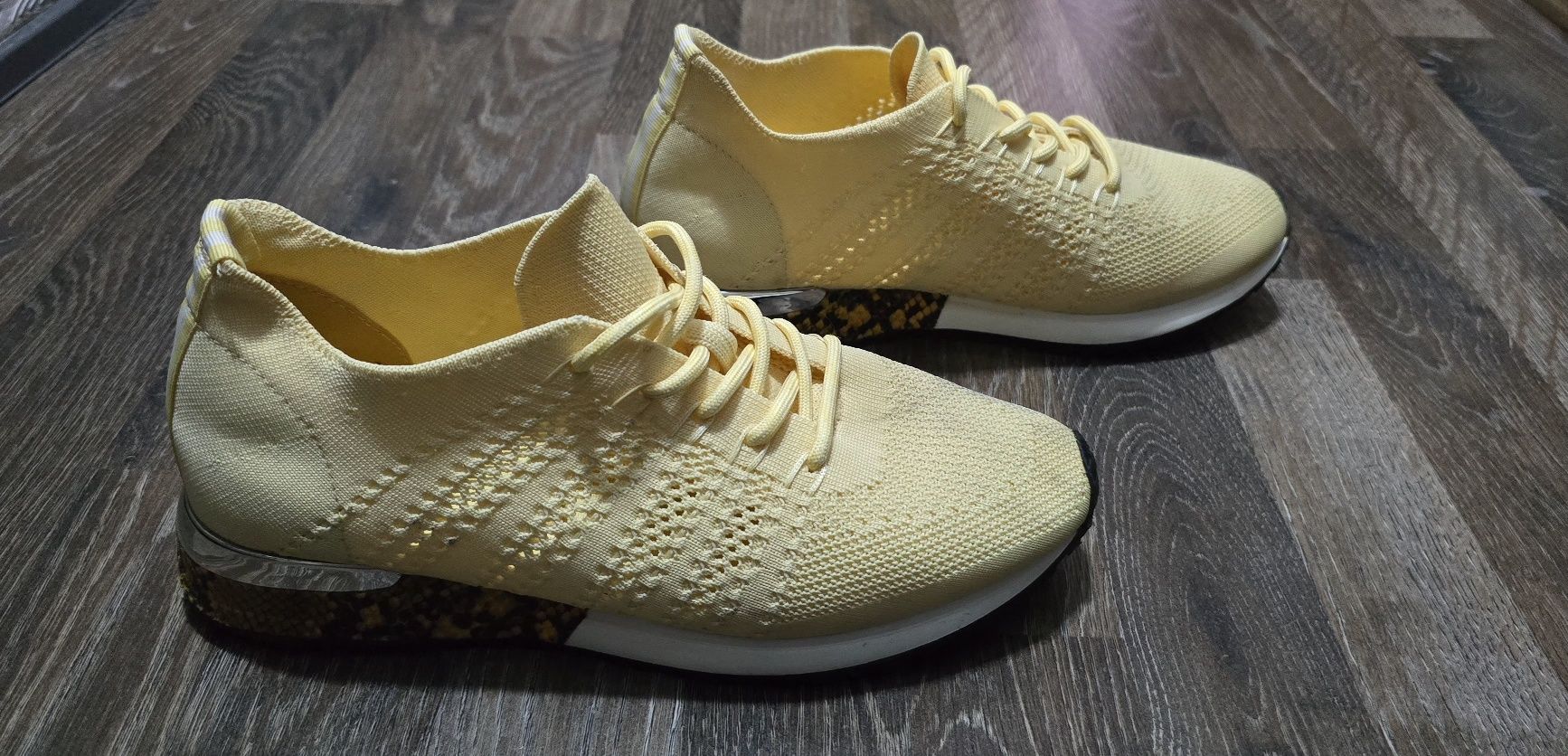 Nike, Liu Jo,  Bianki