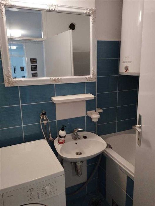 Дава се под наем Двустаен апартамент в Пловдив, Гагарин - 55 кв.м за 204 € - Снимка #1