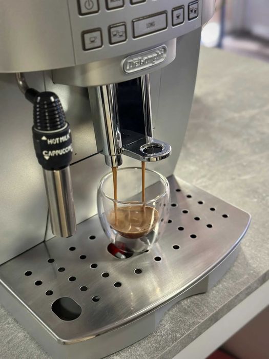 Кафемашина DeLonghi Magnfica S Plus