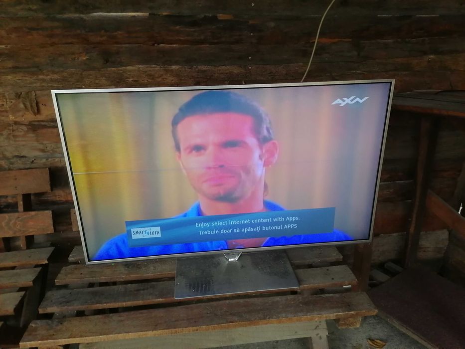 tv smart panasonic TX-L47FTW60 47 inch  cu defect la display