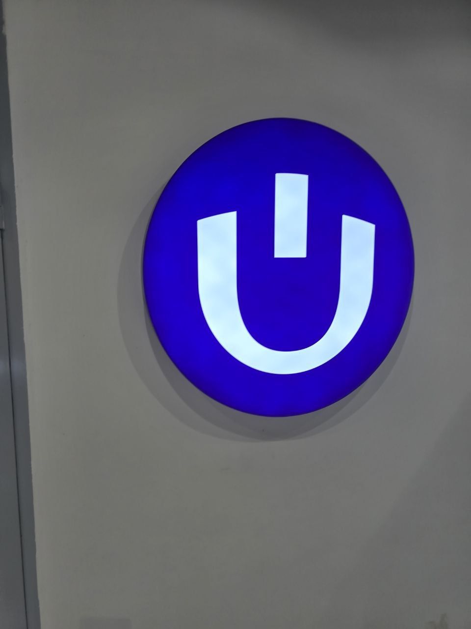 Bekobod noturar hokimyat uzum market