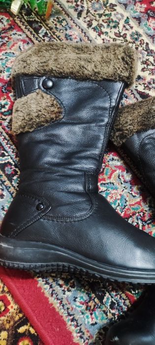 Кожаные сапоги женские