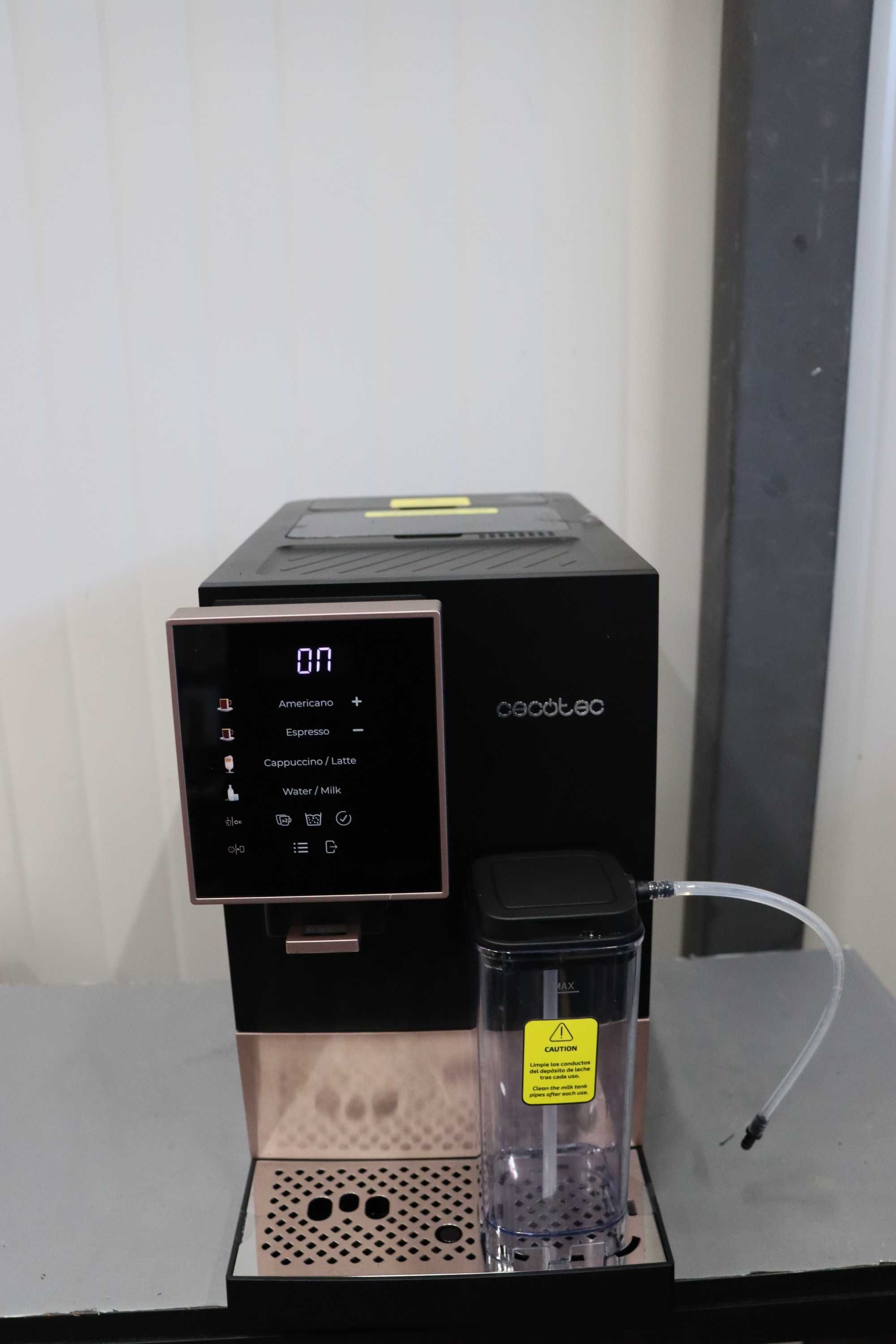 Cecotec Cremmaet Compactccino Black Rose, 19 бара, контейнер за мляко