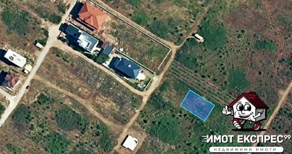 Парцел УПИ 499кв.м, местност Шкилово, кв.Изток, до комуникации и къщи