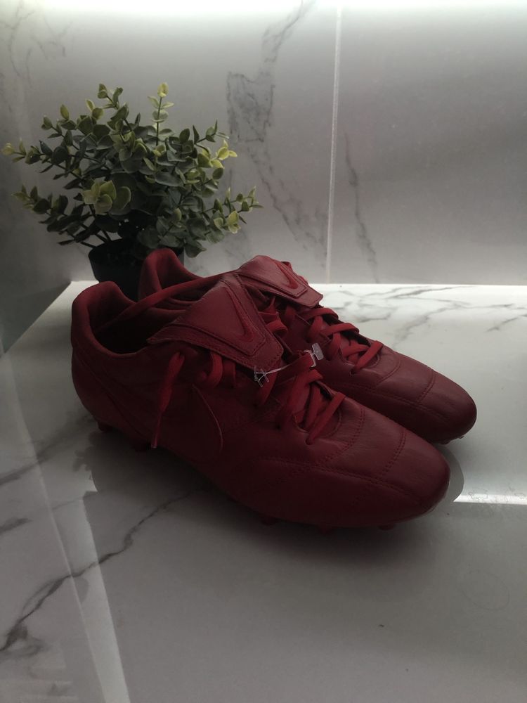 Ghete Fotbal Nike The Premier II Gym Red Marimea 42