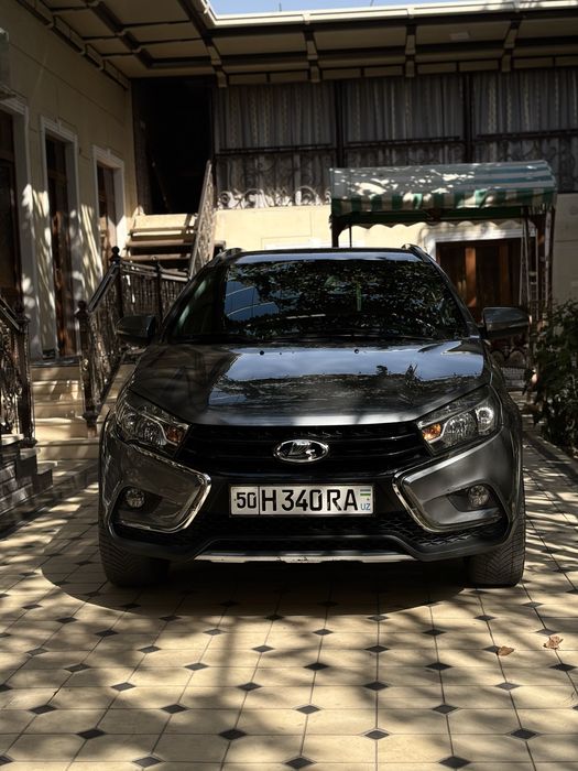 Lada Vesta SW Cross 1.8