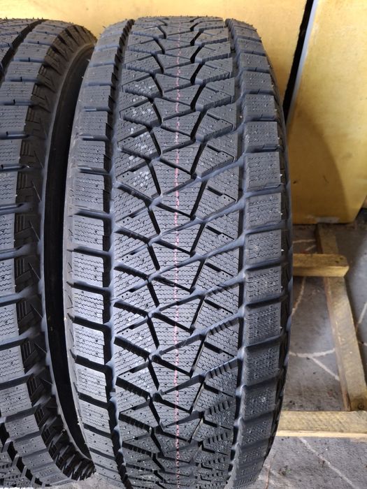 235 65 18 Bridgestone DOT 2018 iarna NOI