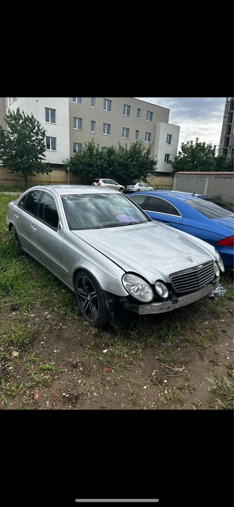 Dezmembrari Mercedes  e class w211
