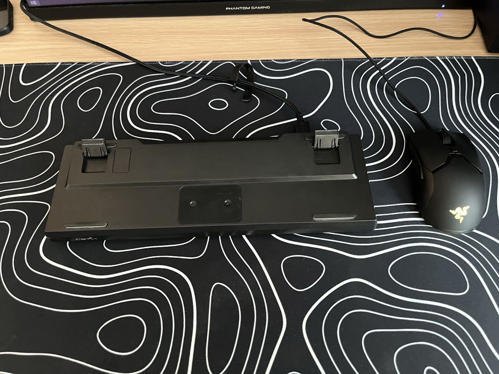 Продавам Custom Keybord (Клавитура)