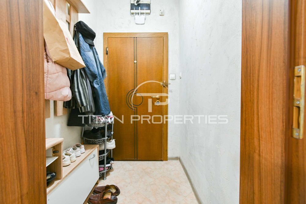 Продава се Тристаен апартамент в София, Разсадника - 89 кв.м за 2416 €/кв.м - Снимка #15