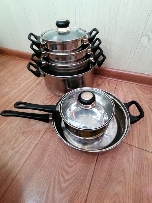 Продам набор кастрюль