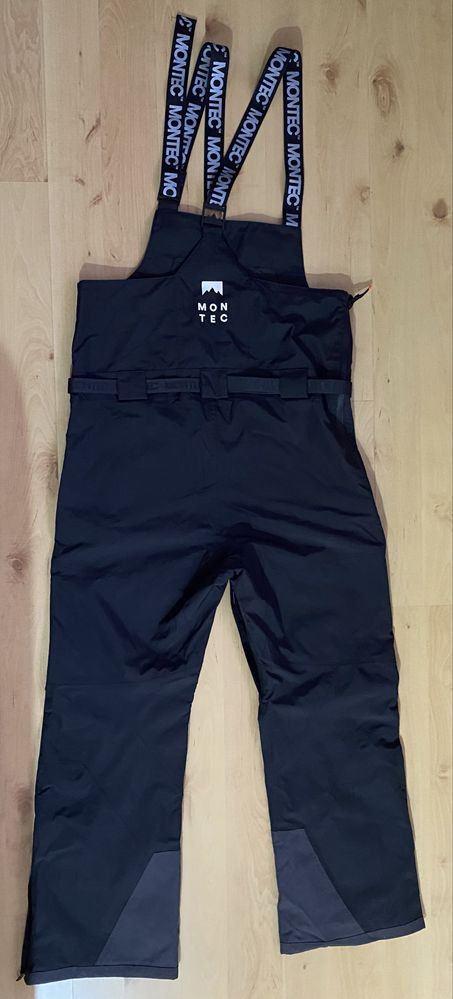 Montech Fawk  costum schi