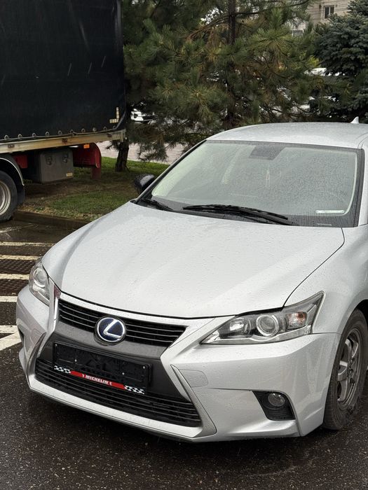 Lexus CT200h 2015