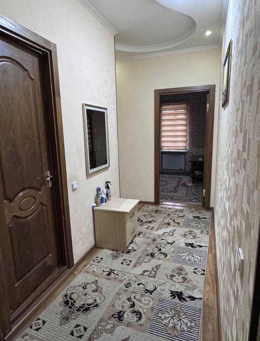 Урда. продается 2х комнатная квартира на 1м этаже, кирпич, 57 м2