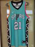 Maieu baschet Spurs NBA