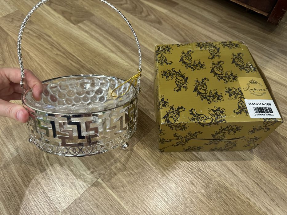 Вазочка-конфетница новая