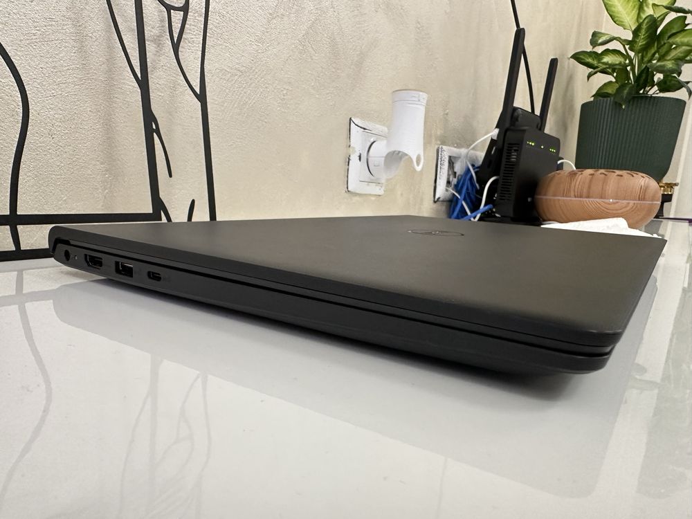Лаптоп Dell Vostro 15 3530 13th Gen