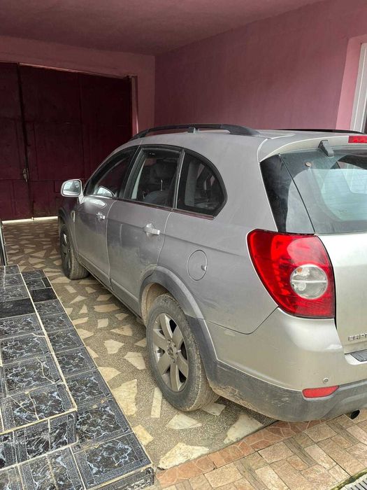 Vând Chevrolet Captiva 2.4 Benzină