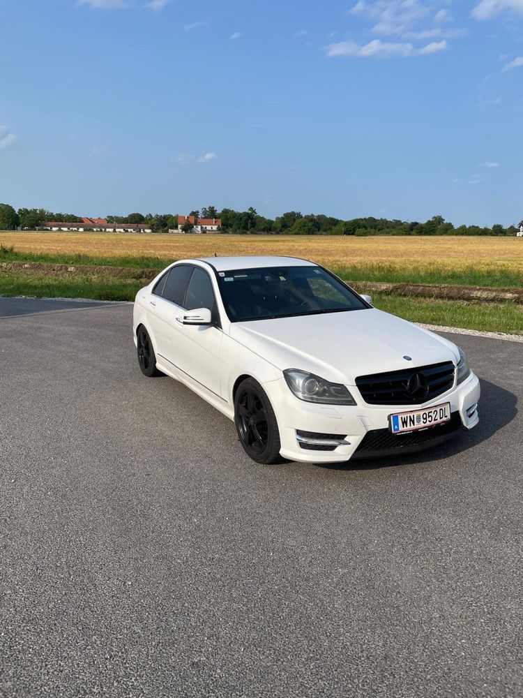 Mercedes Benz C class 1.8 benzina 2012