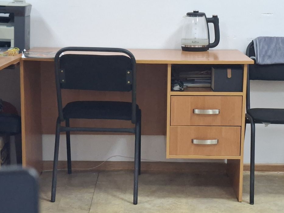 Продам письменный стол