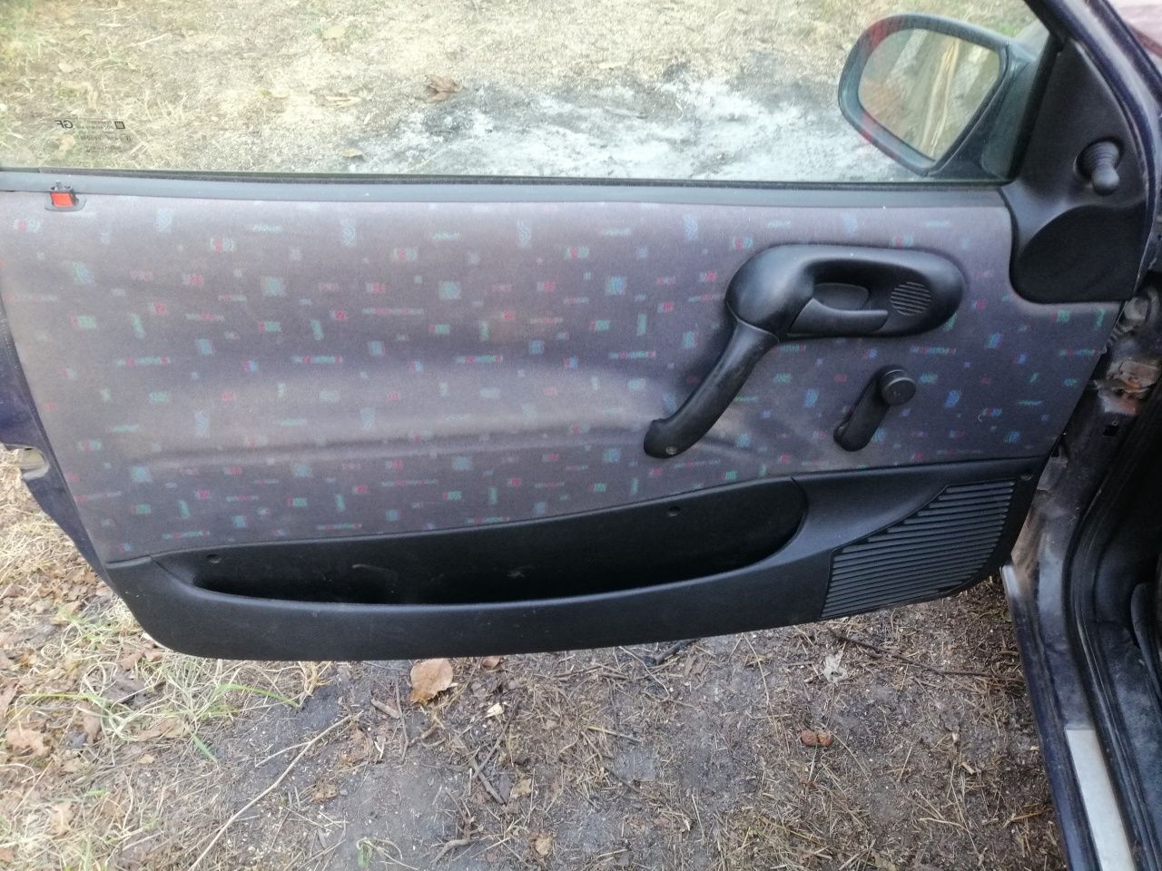 Opel corsa b 1.4 na chasti