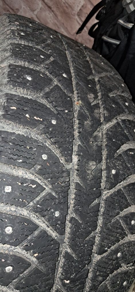 Диски с шинами R 17 5*114/3 ет7 j7